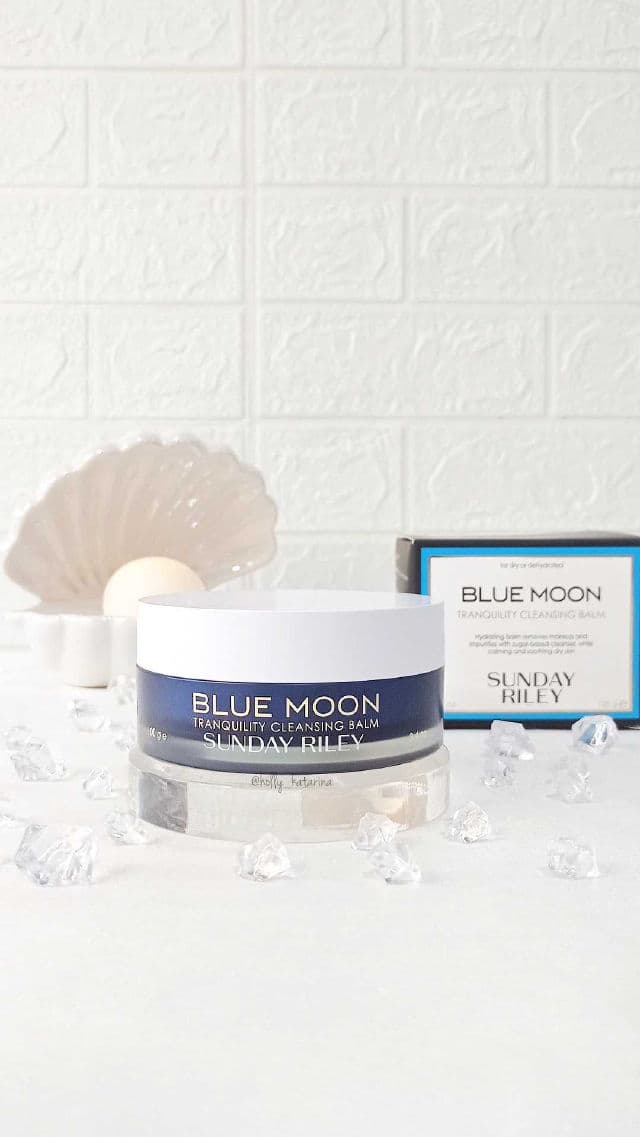Sunday Riley Blue Moon Tranquility Cleansing Balm review photo by Hollykatarina