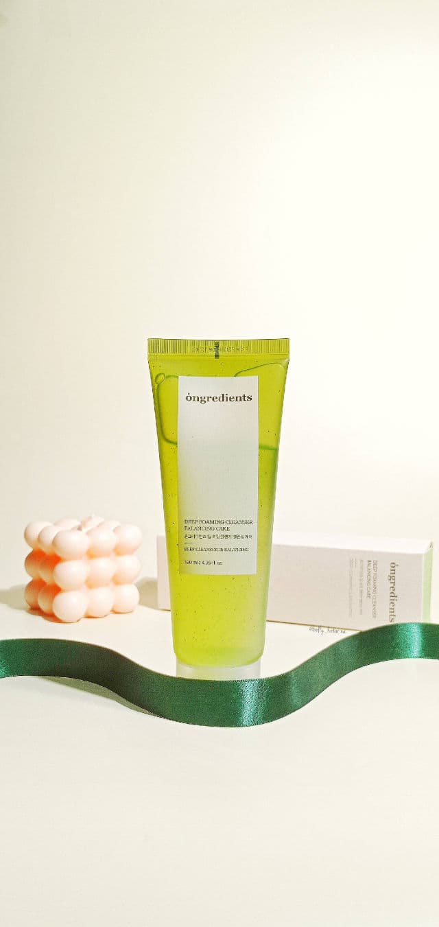 Ongredients Deep Foaming Cleanser Balancing Care  review photo by Hollykatarina