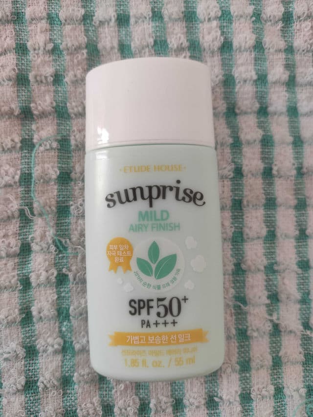 ETUDE Sunprise Mild Airy Finish Sun Milk SPF50+ PA++++ review photo by Stepfhanie