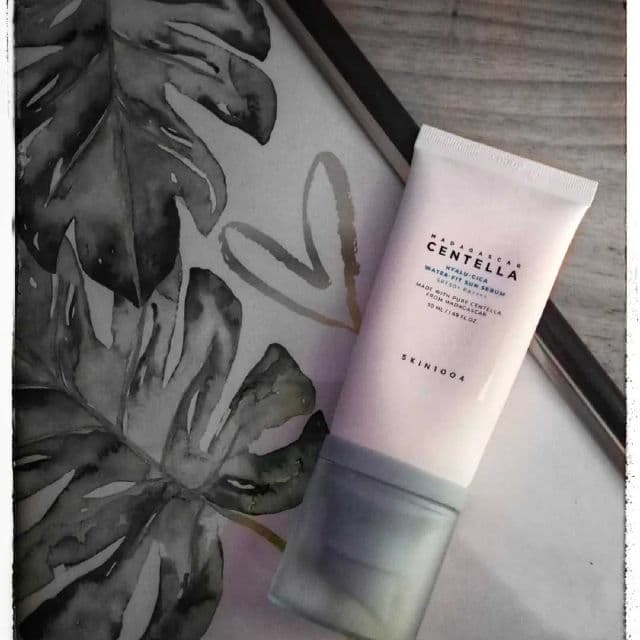 SKIN1004 Madagascar Centella Hyalu-Cica Water-Fit Sun Serum SPF50+ PA++++ review photo by deby