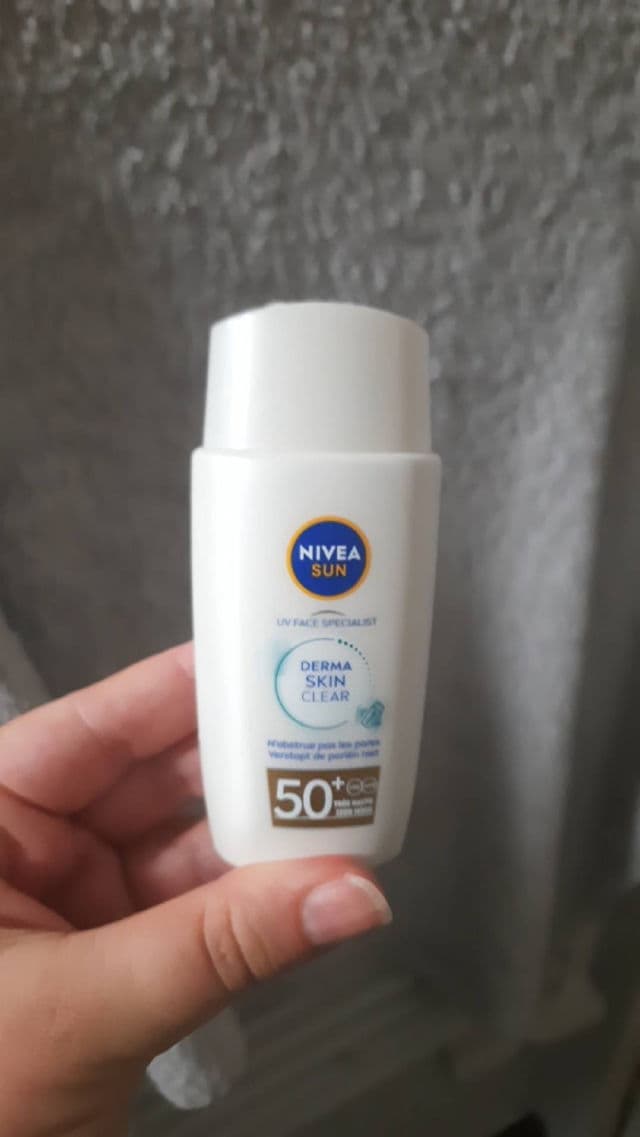 Nivea Sun Protetor Solar Facial Diario Toque Seco Antissinais review photo by Narcisaorganica