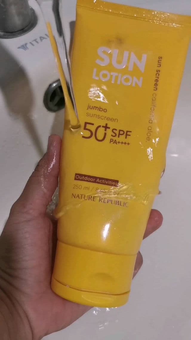 NATURE REPUBLIC California Aloe Daily Sun Block SPF 50+ PA++++ review photo by VIRNELYN