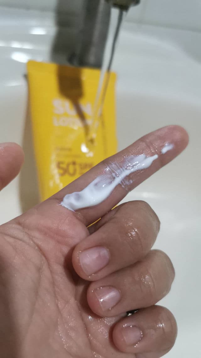 NATURE REPUBLIC California Aloe Daily Sun Block SPF 50+ PA++++ review photo by VIRNELYN