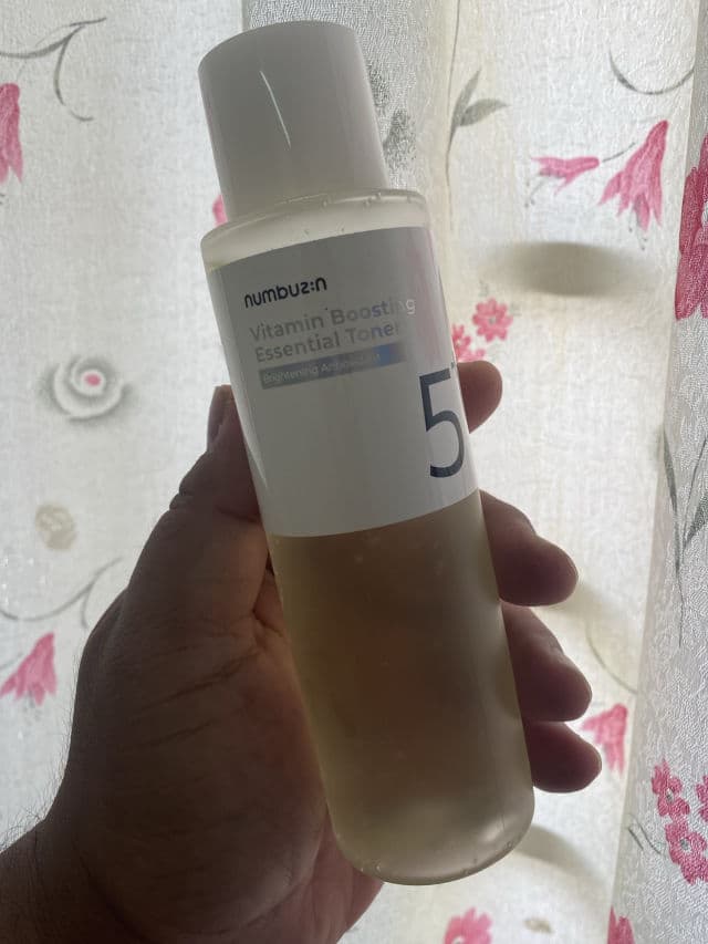 numbuzin No.5+ Vitamin Boosting Essential Toner review photo by Bazz