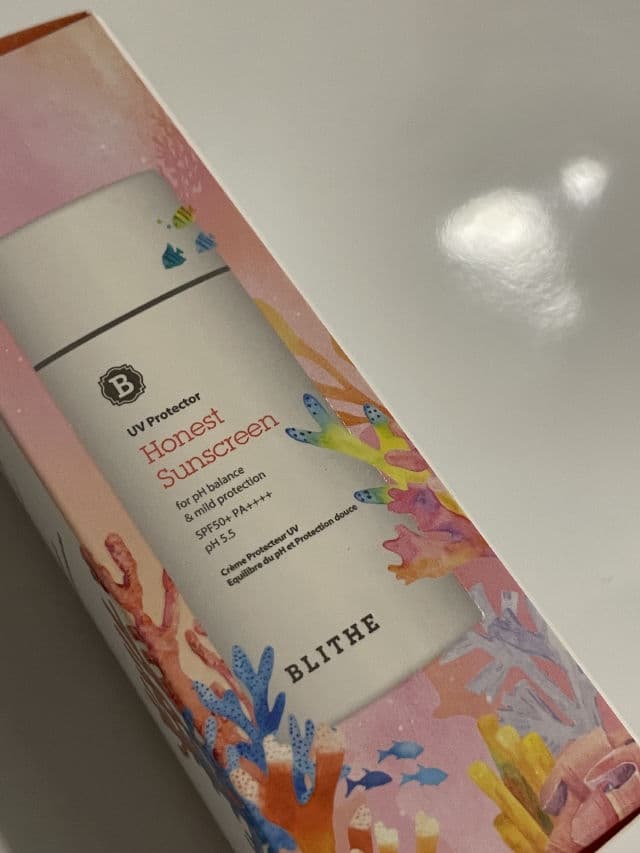 BLITHE UV Protector Honest Sunscreen for pH Balance & Mild Protection SPF50+ PA++++ review photo by jazzgirlsaround