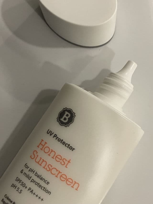BLITHE UV Protector Honest Sunscreen for pH Balance & Mild Protection SPF50+ PA++++ review photo by jazzgirlsaround