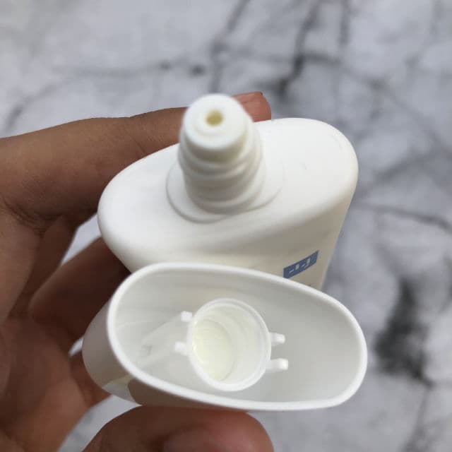 Face Republic Purity Sun Essence SPF50+ PA++++ review photo by marini