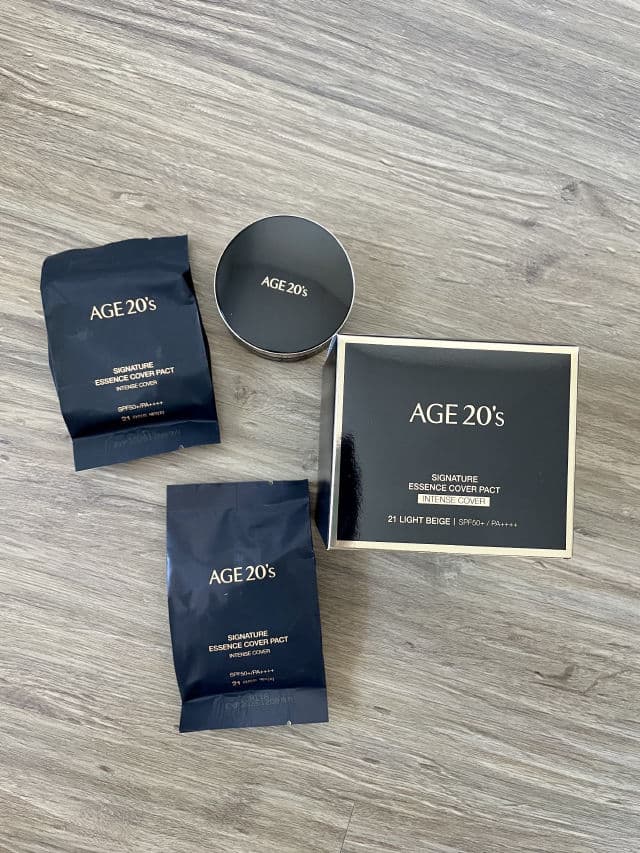 AGE 20’s Signature Essence Cover Pact SPF50+ PA++++ review photo by MaggieMG