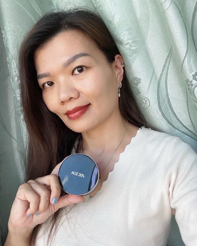 AGE 20’s Signature Essence Cover Pact SPF50+ PA++++ review photo by MaggieMG