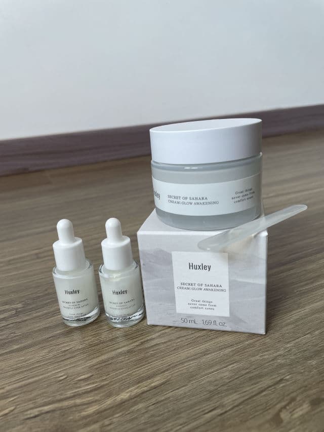 Huxley Brightly Ever After Essence review photo by MaggieMG