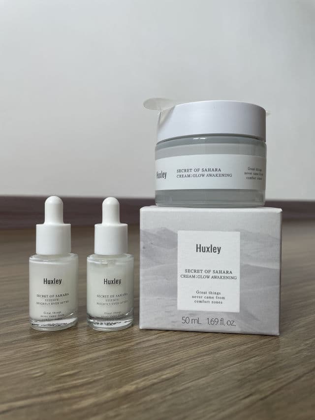 Huxley Brightly Ever After Essence review photo by MaggieMG