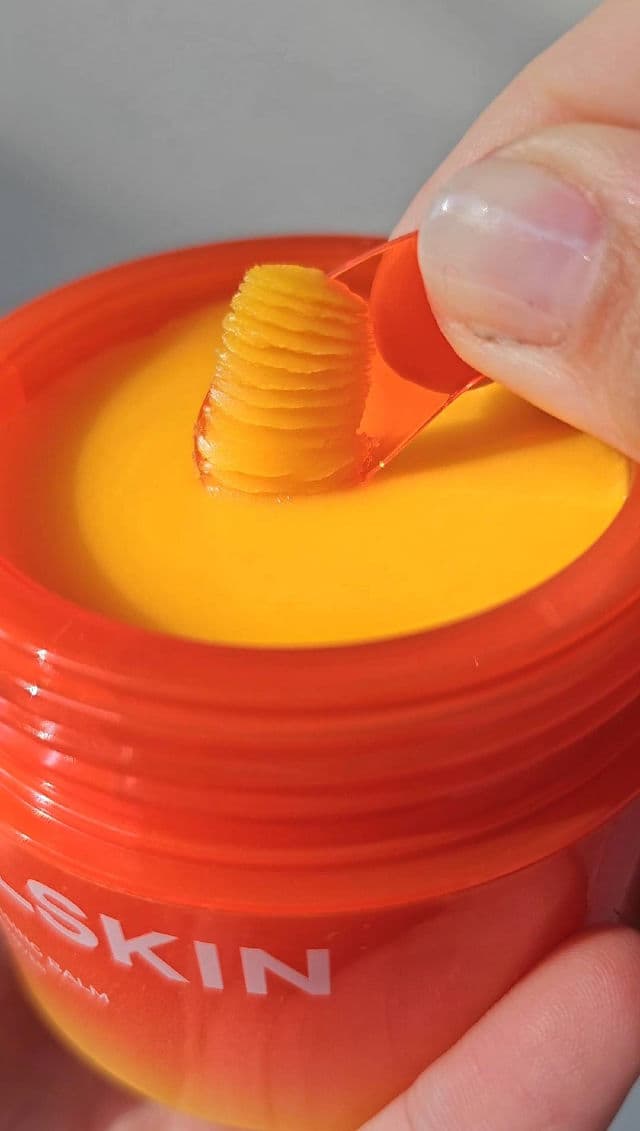 APRIL SKIN Carrotene IPMP Hydromelt Cleansing Balm review photo by blossomevibe