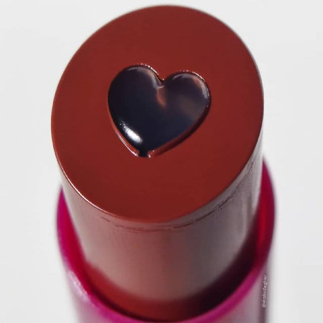 Hydrating Core Lip Shine with Vitamin E product review
