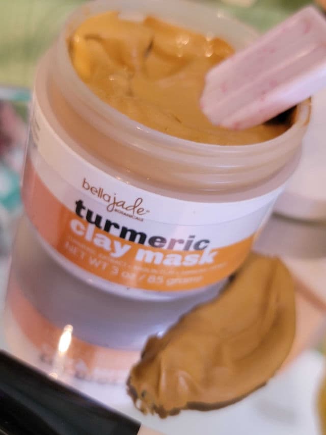 Bella Jade Botanicals Turmeric Clay Mask review photo by ColleenDoc1996
