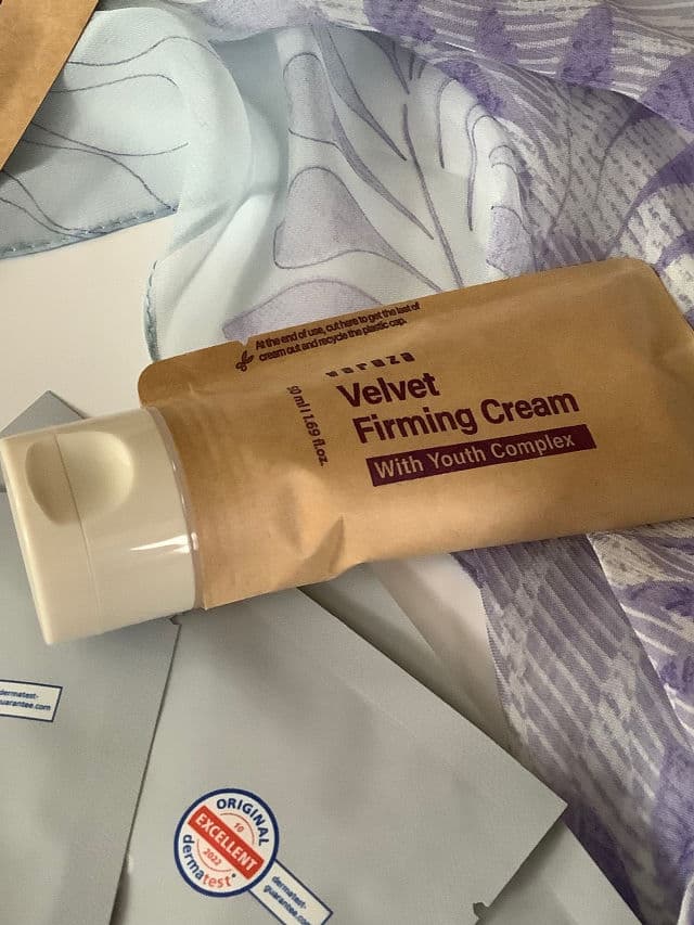Varuza Velvet Firming Cream review photo by Hendrika01
