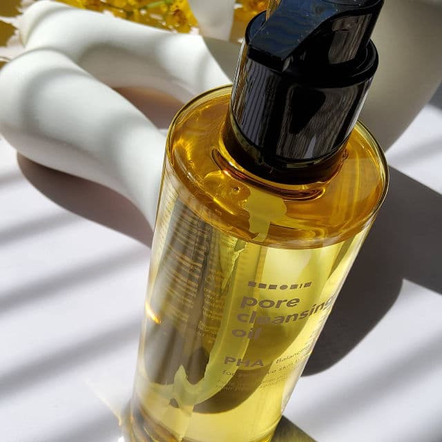 HANSKIN Pore Cleansing Oil PHA review photo by Hendrika01