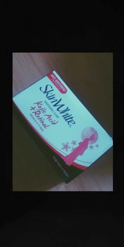SkinWhite Whitening Soap Kojic Acid + Retinol review photo by celinedipity