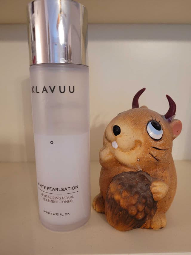 Klavuu White Pearlsation Revitalizing Pearl Treatment Toner review photo by Azureblu
