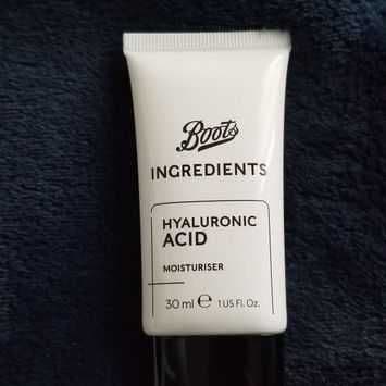 Boots Ingredients Hyaluronic Acid Moisturiser review photo by izaKitty