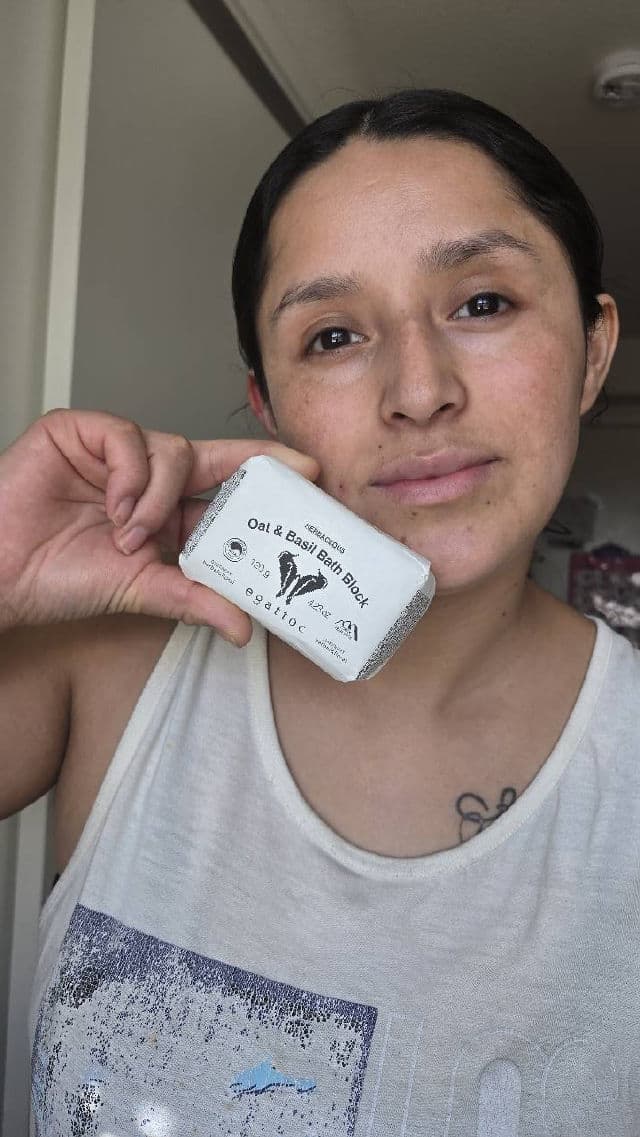 EGATTOC Oat & Basil Bath Block - Herbaceous review photo by stefany29