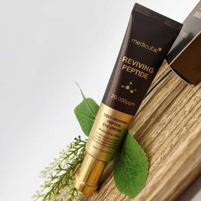 Medicube Deep Reviving Peptide Eye Cream review photo by Misshell