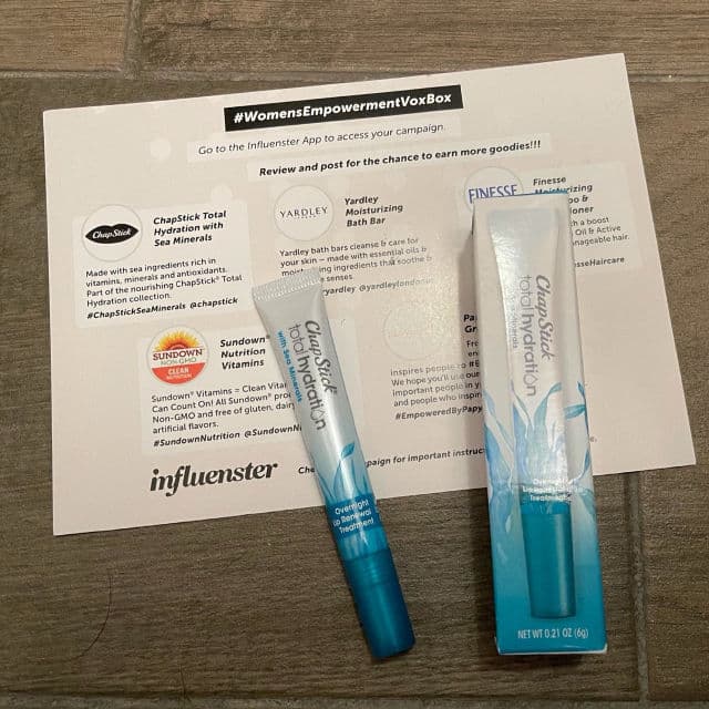 ChapStick Total Hydration Sea Minerals Overnight Lip Treatment review photo by pris9