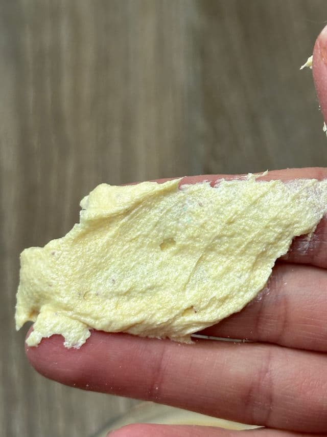Dove Exfoliating Body Polish Crushed Almond & Mango Butter review photo by pris9