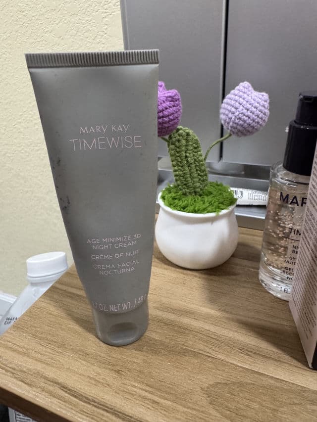Mary Kay TimeWise Night Solution review photo by tainalazu