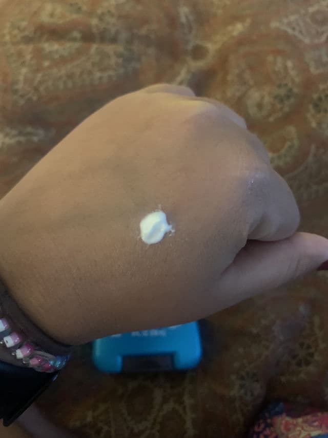 Hawaiian Tropic Island Tropic Sport Sunscreen Lotion SPF30 review photo by cams99