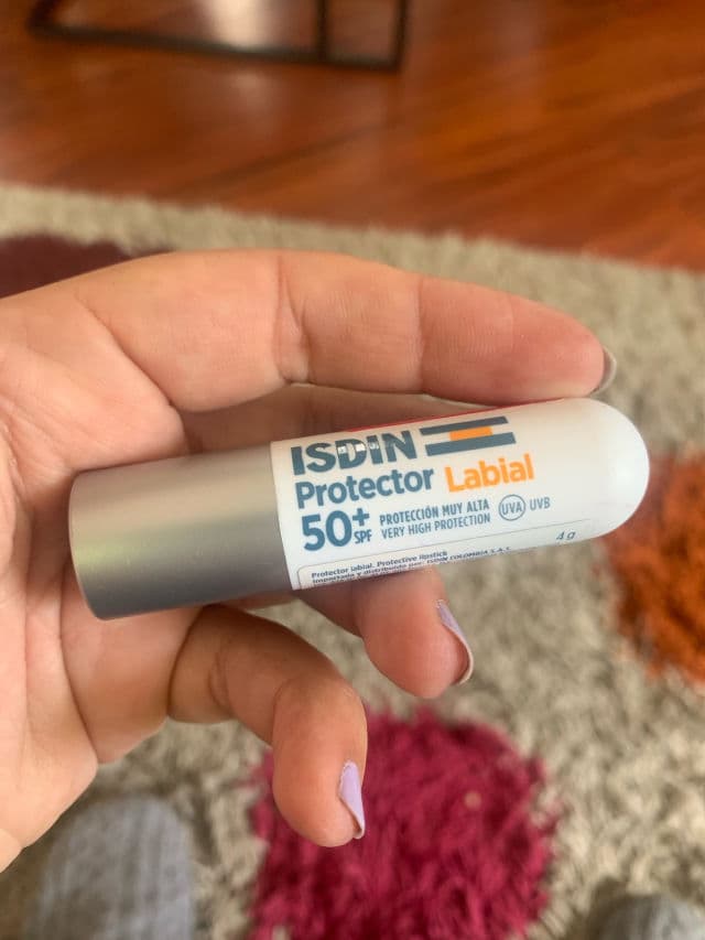 ISDIN Protector Labial SPF 50+ review photo by cams99