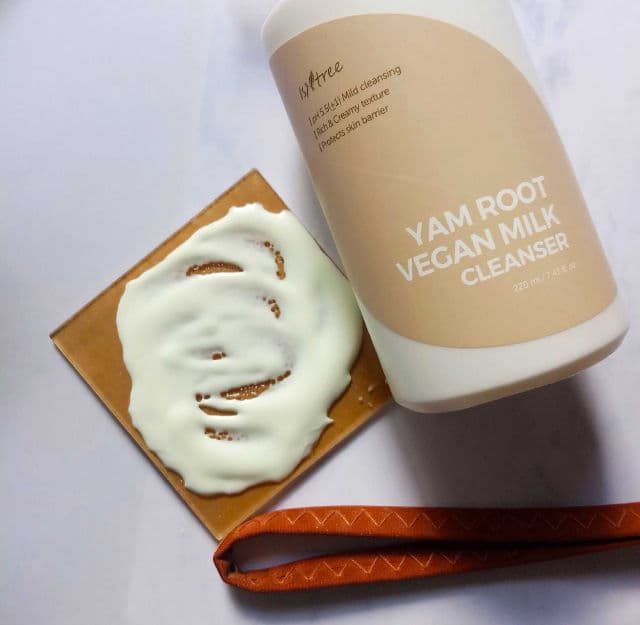 ISNTREE Yam Root Vegan Milk Cleanser review photo by QueenPanda