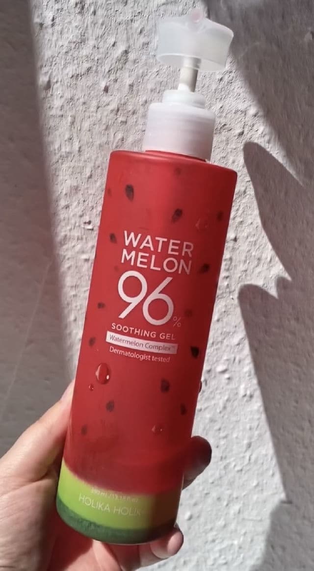 HOLIKA HOLIKA Watermelon 96% Soothing Gel review photo by urbangalaxies