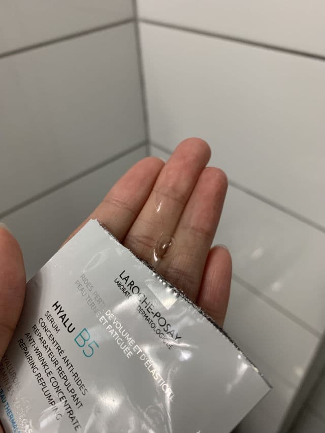 La Roche-Posay Hyalu B5 Pure Hyaluronic Acid Serum with Vitamin B5 for Sensitive Skin review photo by NatalieP