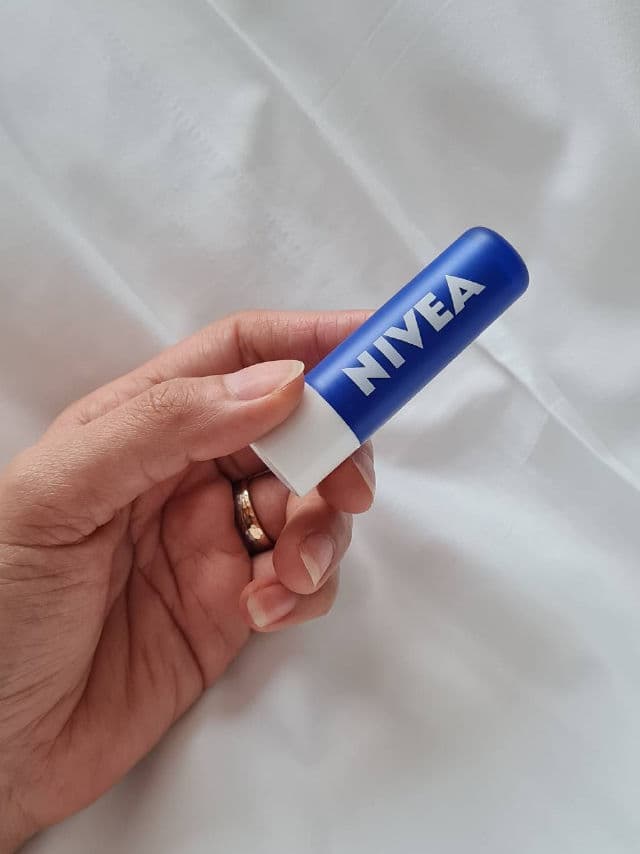 Nivea Original Care Caring Lip Balm review photo by veagee