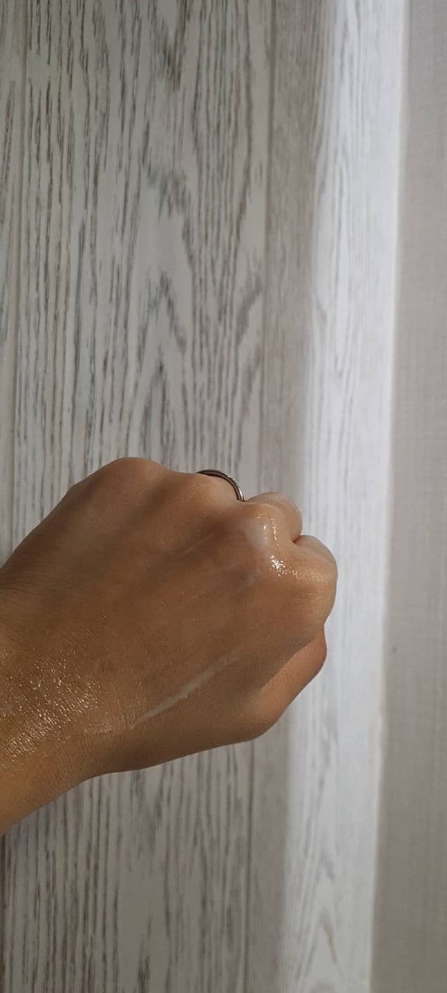 SKIN AQUA Sunplay Skin Aqua UV Watery Gel SPF50+ PA++++ review photo by veagee