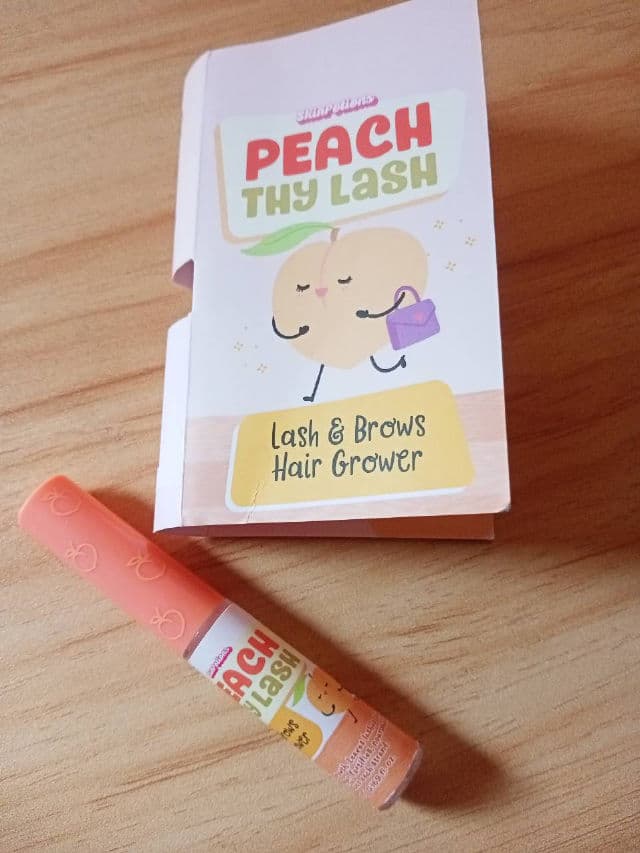 Skinpotions Peach Thy Lashes review photo by Claerie