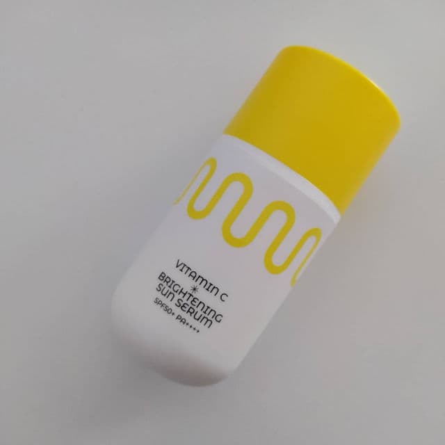 COMMONLABS Vitamin C Brightening Sun Serum SPF50+ PA++++  review photo by enikoo