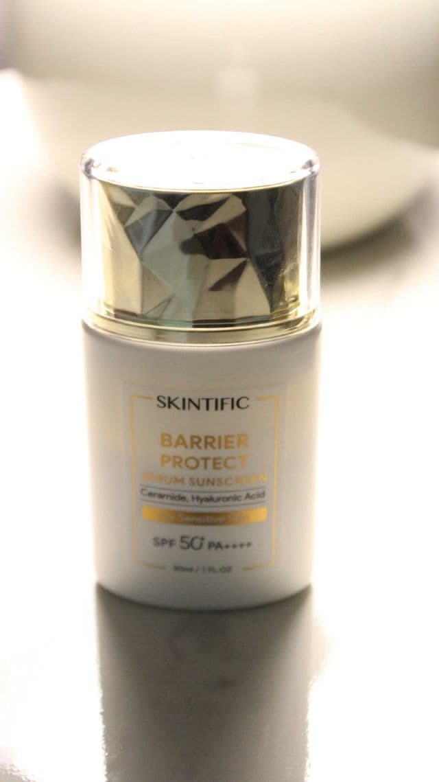 Skintific Barrier Protect Sunscreen SPF50 PA++++ review photo by skeengeeks
