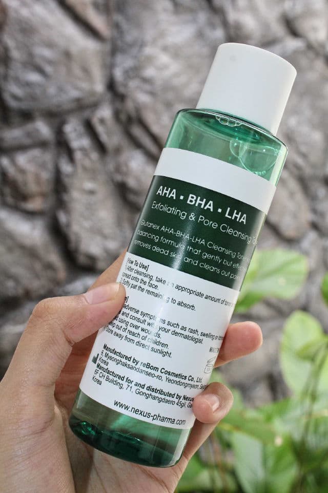 Glutanex AHA BHA LHA Toner review photo by skeengeeks