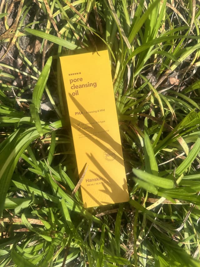 HANSKIN Pore Cleansing Oil PHA review photo by Shuan
