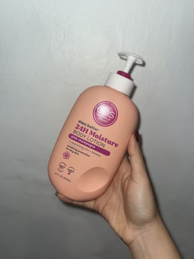 Eos Jasmine Peach Body Lotion review photo by KimberlyFloresVlz