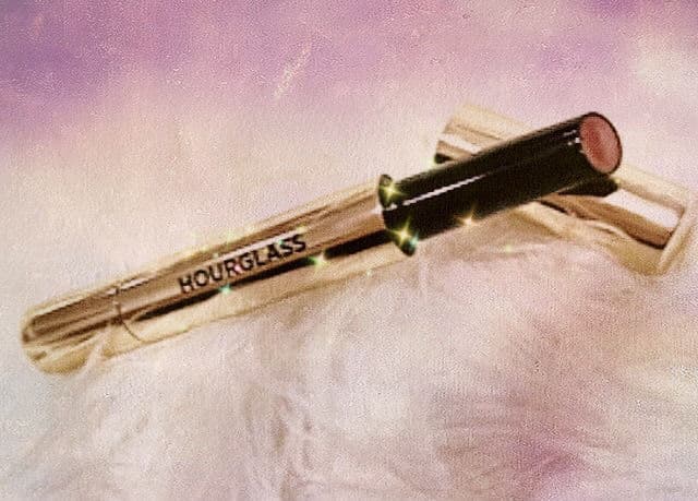 Hourglass Cosmetics Haze 135 review photo by robinhop