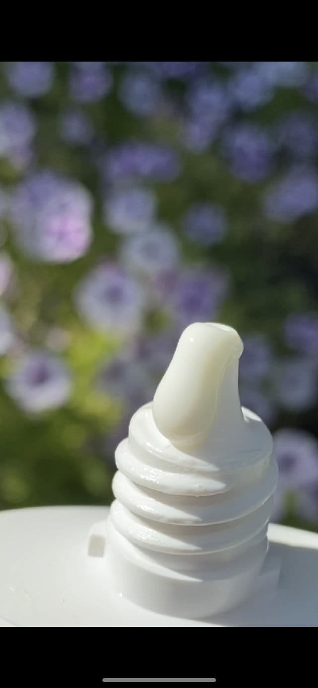 Iunik Centella Calming Daily Sunscreen SPF 50 PA++++ review photo by Glowyforever