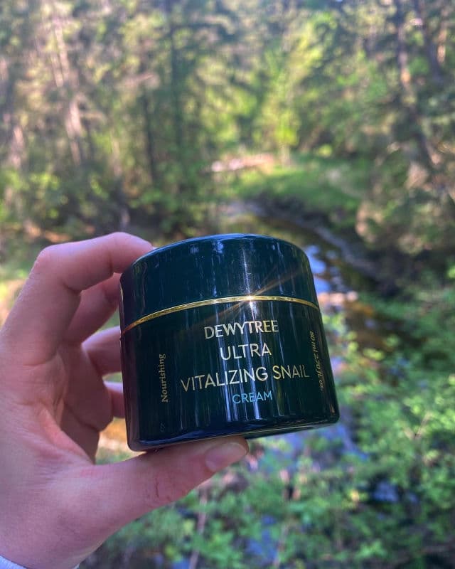 DEWYTREE Ultra Vitalizing Snail Cream review photo by Glowyforever