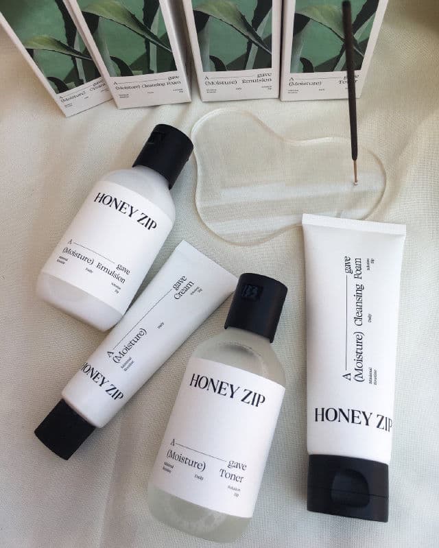 Honey Zip Agave Moisture Cleansing Foam review photo by dangdaily