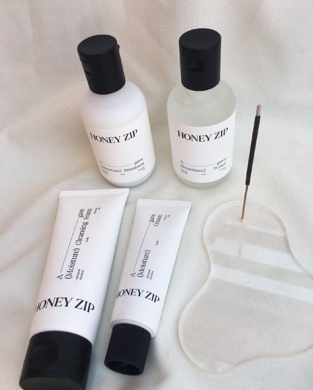 Honey Zip Agave Moisture Cleansing Foam review photo by dangdaily