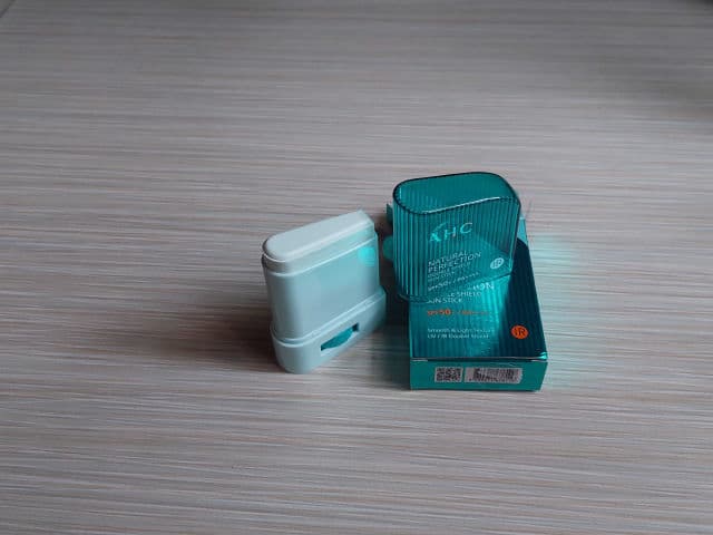 AHC Natural Perfection Double Shield Sun Stick SPF50+ PA++++ review photo by Gray17