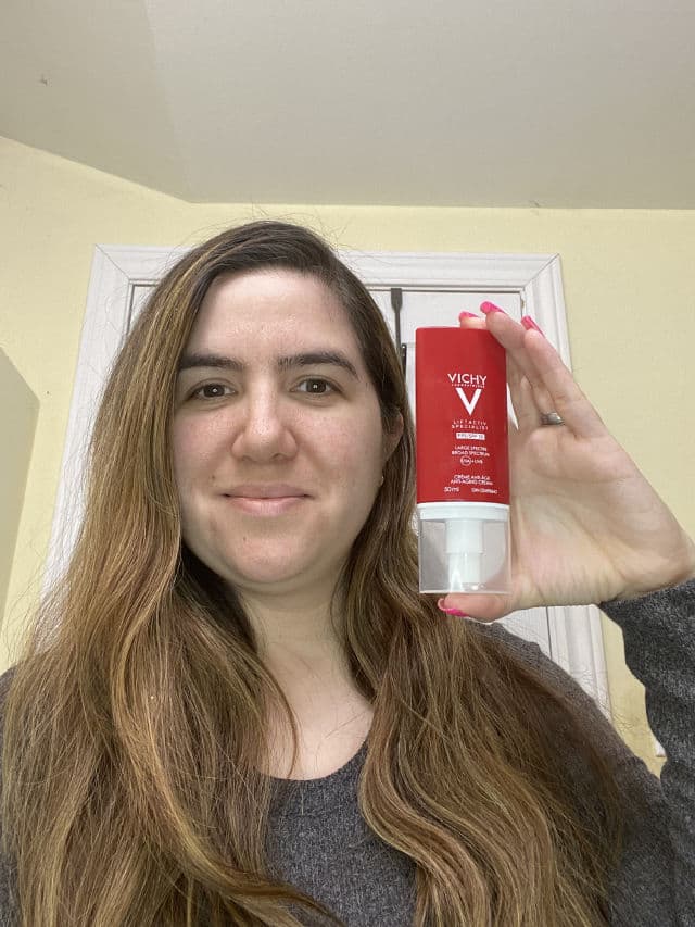 Vichy Laboratories Liftactiv Peptide C Face Sunscreen SPF 30 review photo by mariposamakeup13