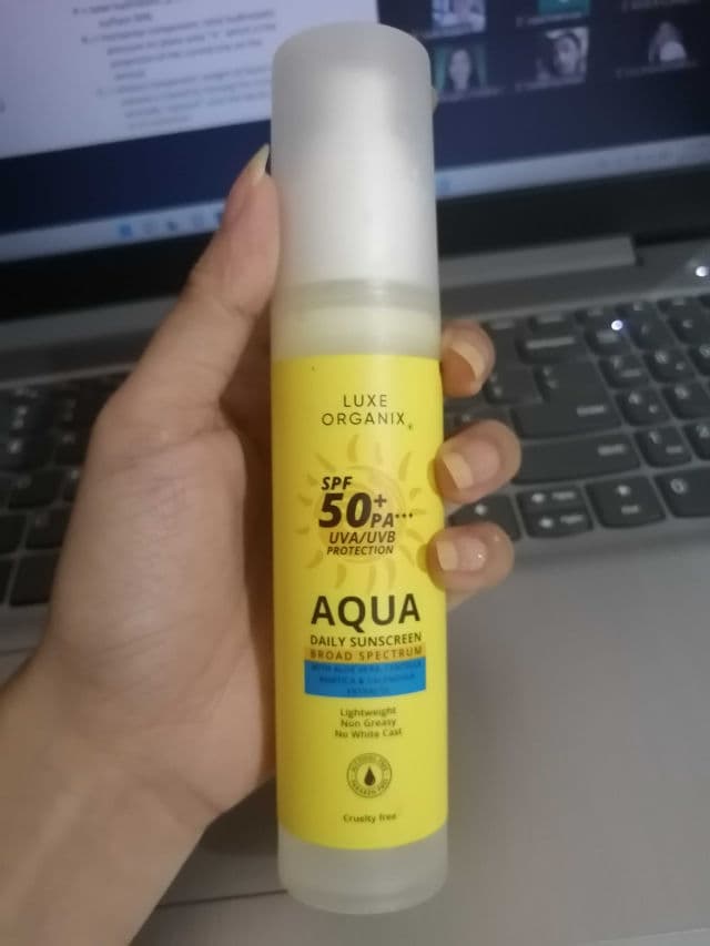 Luxe Organix SPF 50+ PA+++ UVA/UVB Protection Aqua Daily Sunscreen review photo by Aspire