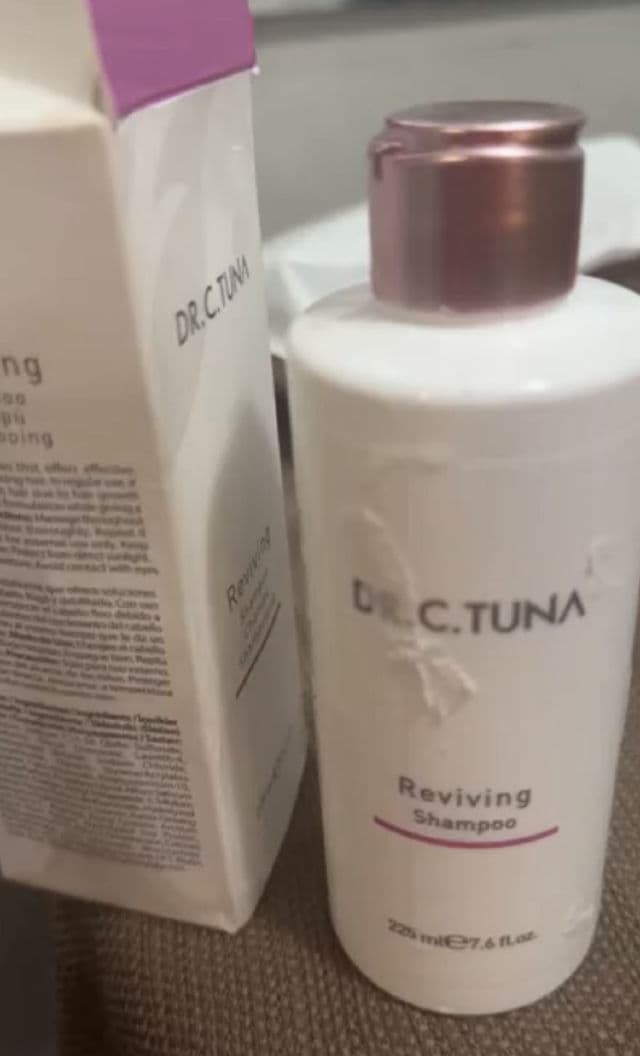 Farmasi Dr. C. Tuna Reviving Shampoo review photo by katherinecaban